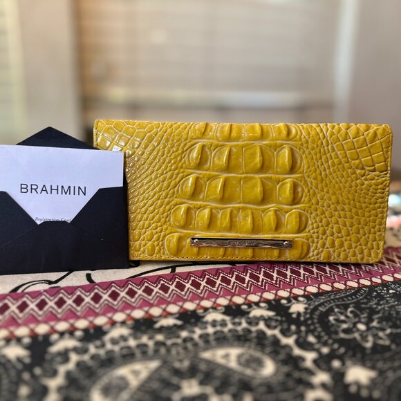 Brahmin Sunflower Yellow Ady Long Snap Wallet, Melbourne, EUC - Picture 1 of 14